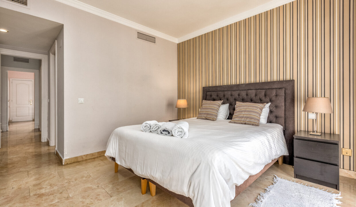 Fantastic holiday rental in Aloha Pueblo with rooftop terrace and views - jacques Olivier Marbella