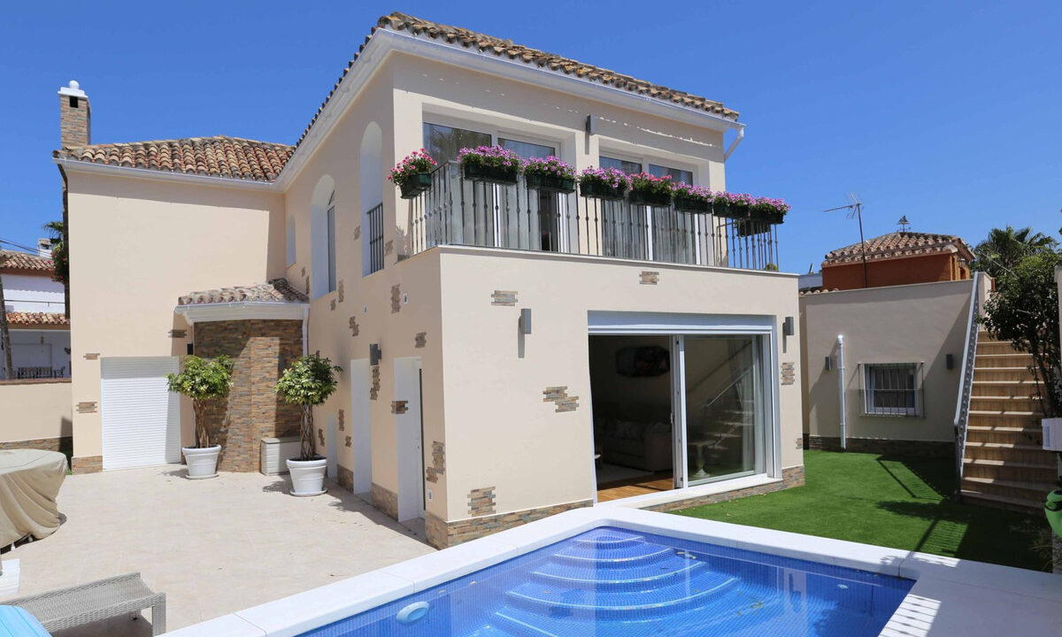 Detached Villa for sale in Málaga San Pedro de Alcántara Costa del Sol Spain - Jacques Olivier Marbella