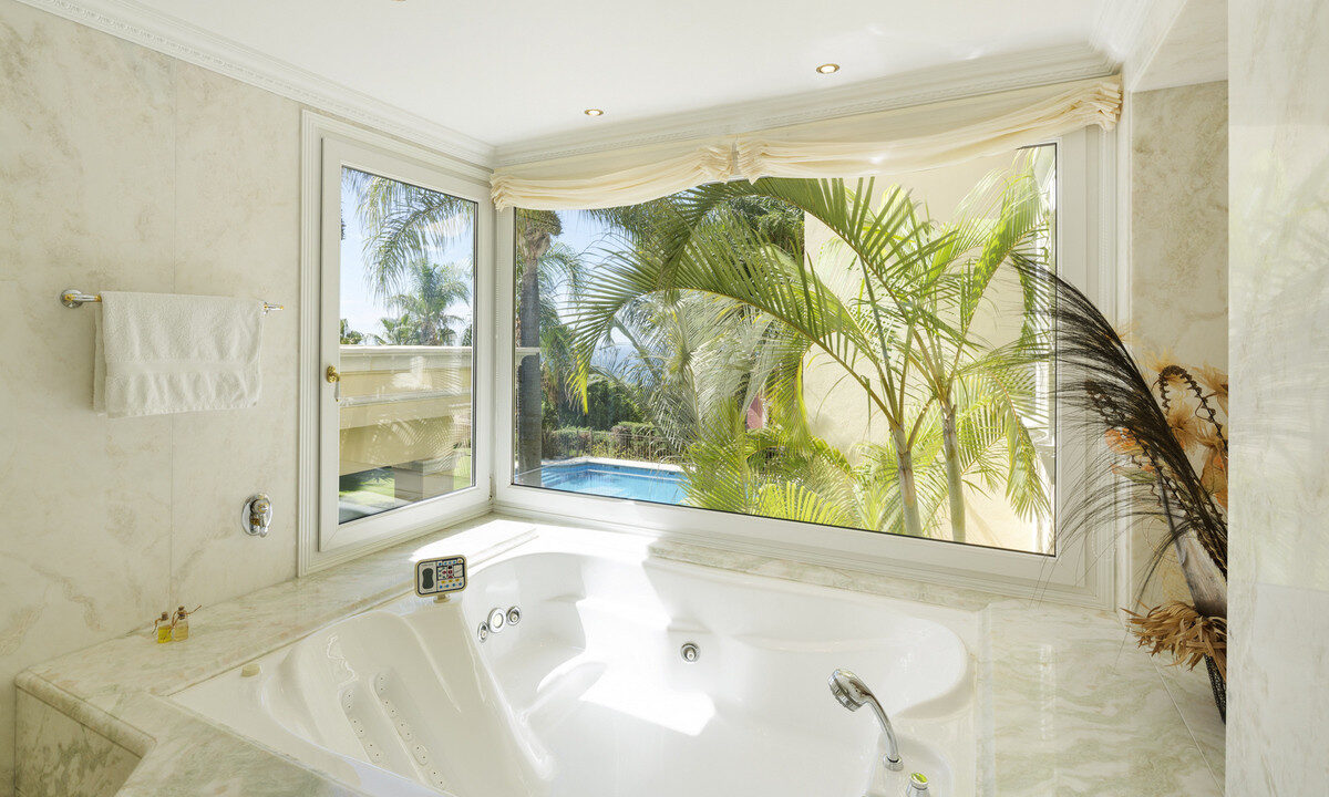 Detached Villa for sale in Málaga Sierra Blanca Costa del Sol Spain - Jacques Olivier Marbella