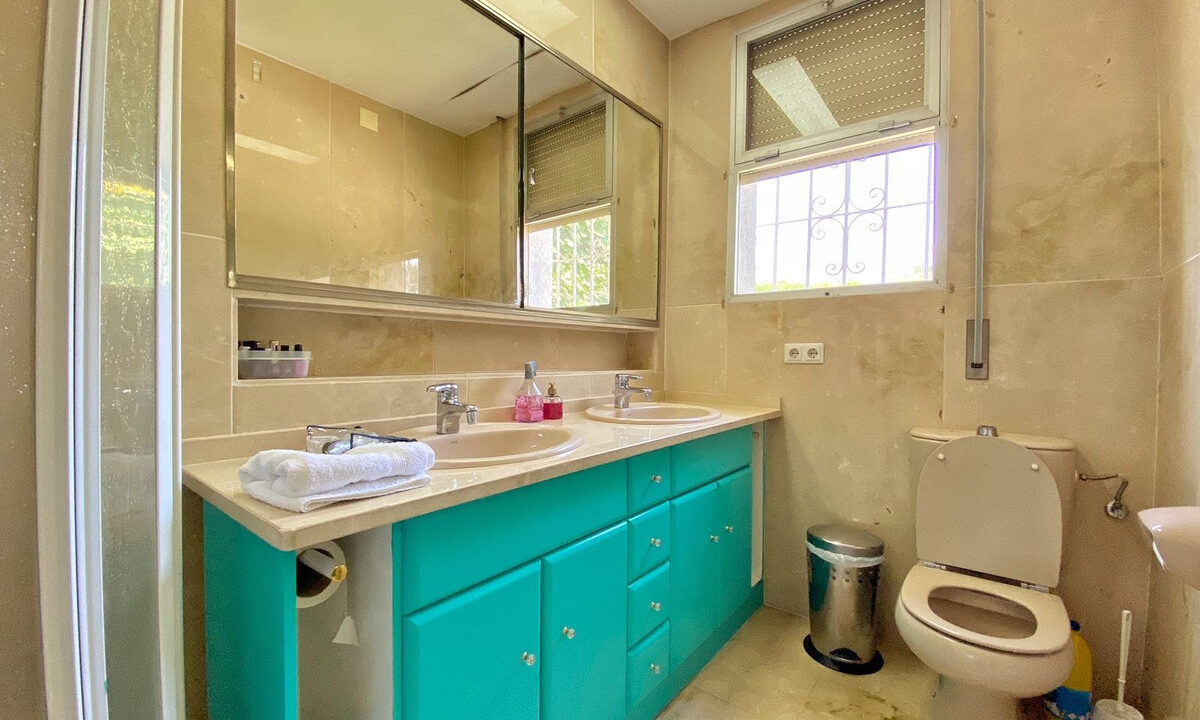 Detached Villa for sale in Málaga Marbella Costa del Sol Spain - Jacques Olivier Marbella