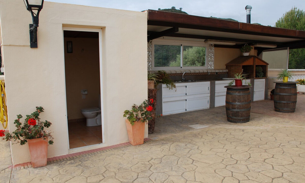 Bungalow for sale in Málaga Estepona Costa del Sol Spain - Jacques Olivier Marbella
