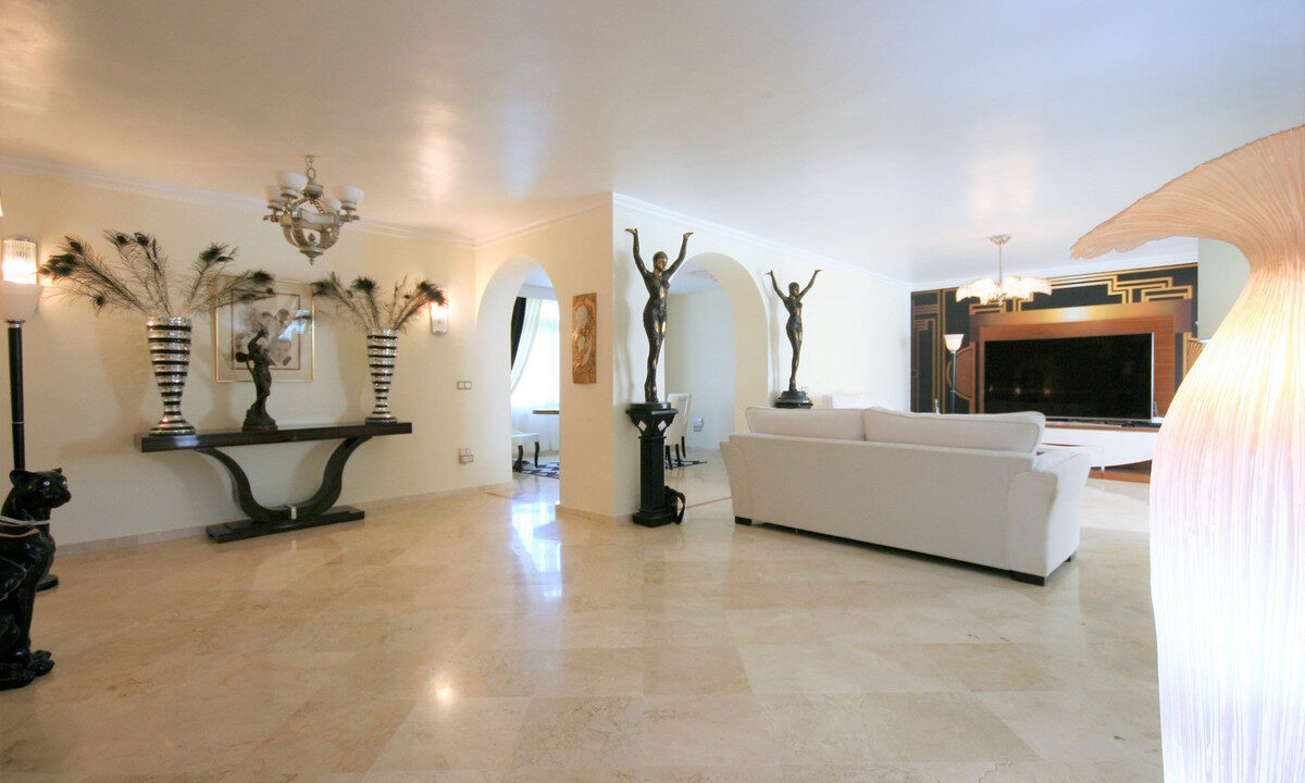 Penthouse for sale in Málaga Guadalmina Alta Costa del Sol Spain - Jacques Olivier Marbella