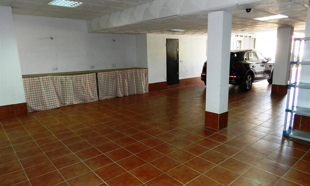 Detached Villa for sale in Málaga La Duquesa Costa del Sol Spain - Jacques Olivier Marbella