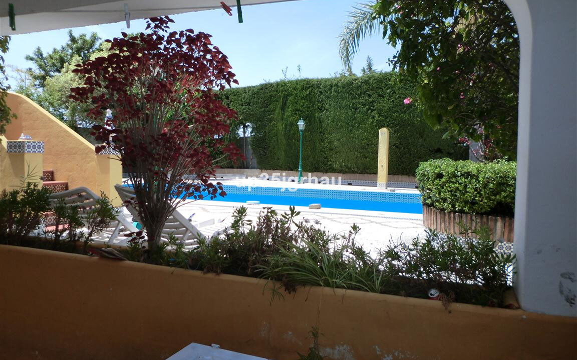 Detached Villa for sale in Málaga Estepona Costa del Sol Spain - Jacques Olivier Marbella